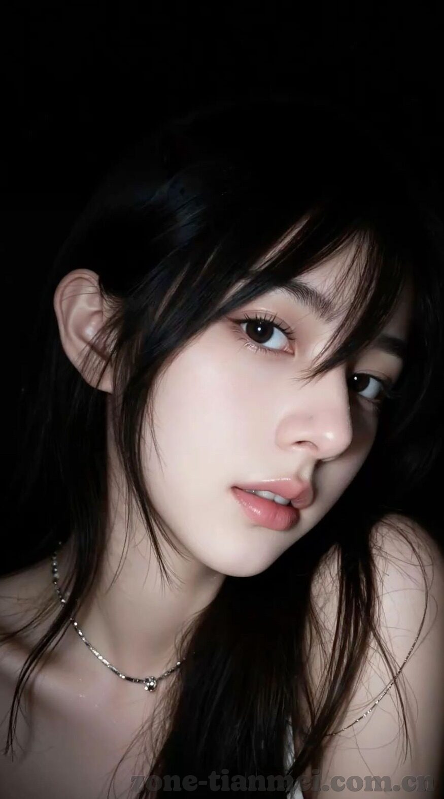 精品人妻午夜-精品人妻的午夜时光，静谧与温情的交织